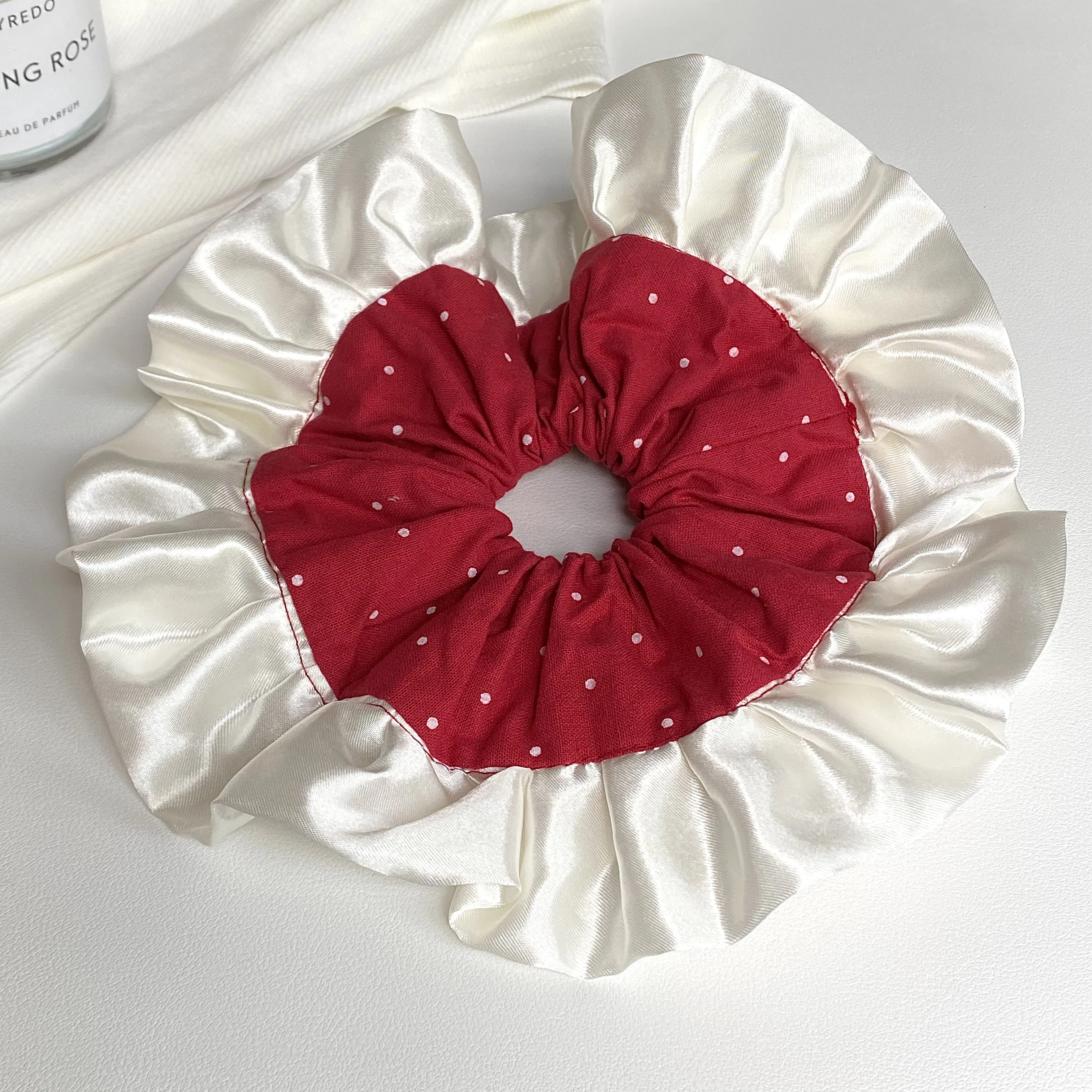 1pc grande vermelho bolinhas cetim cabelo scrunchie, elegante laço de cabelo com babados, acessório de cabelo doce para uso diário feminino e festa