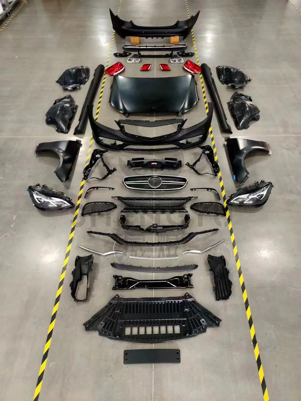 Car Accessories for Benz W212 09-13 Change to E63 AMG Include Grille Side Skirts Hood Fender Bumpers Auto Lamps - Image 2