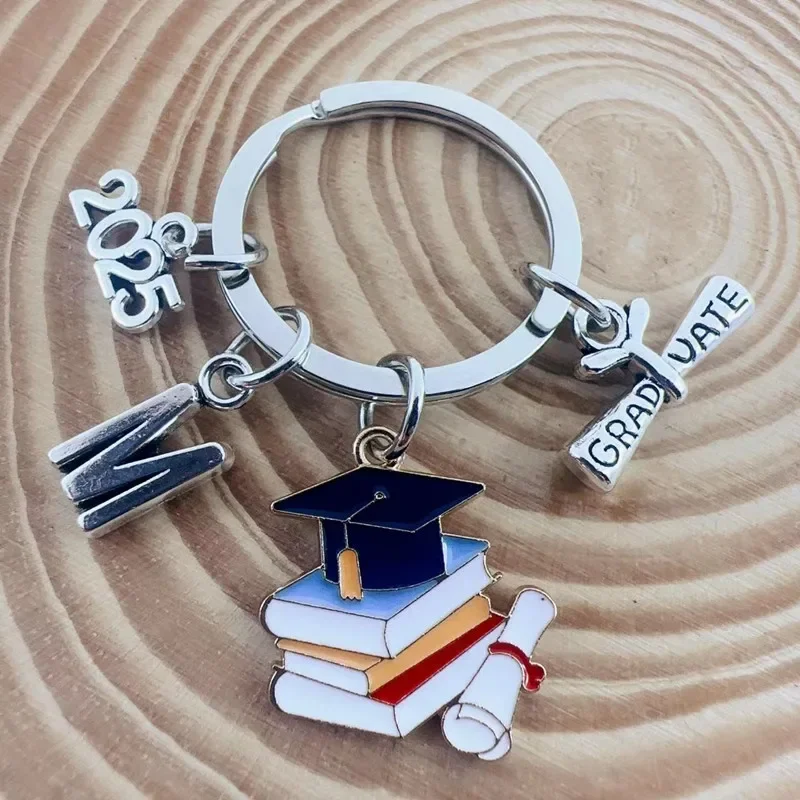 2025 new A-Z graduation ceremony keychain, graduation lovely enamel graduation cap keychain commemorative graduation gift