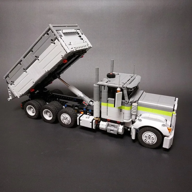 MOC- 129295 Freightliner Klasyczny dzień Cab Wywrotka Model klocków budowlanych 1746, części Edukacyjna zabawka urodzinowa dla dzieci Prezent