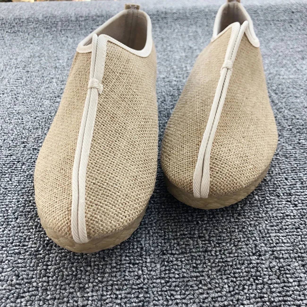 Chinese Style Men Linen Shoes Casual Male Breathable Shoes Men Fashion Men Loafers Driving Shoes Zen Kung Fu Tai Chi Shoes Solid