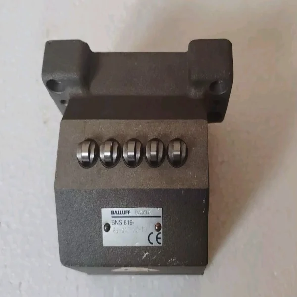 

Bns 819-b05-r12-72-10 Limit Switch Brand New Original Spot Plc