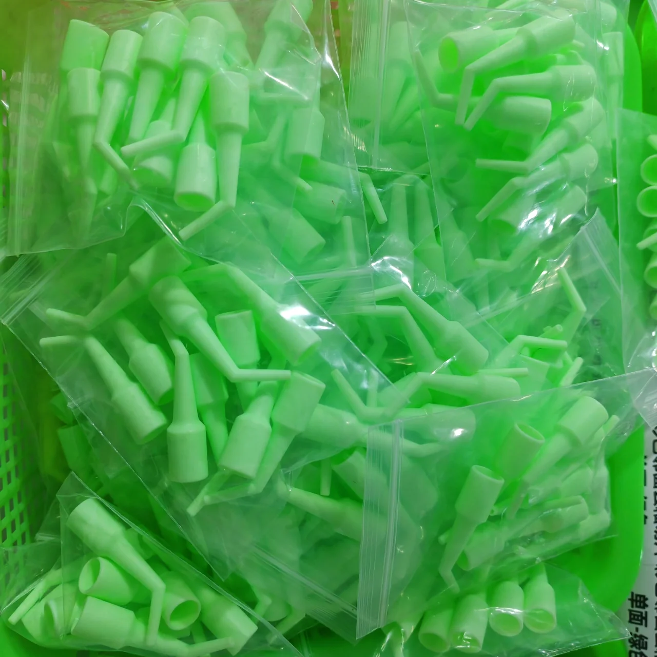 

10Pcs/Pack Disposable Suction Tip Conversion Head Bend Pipe High Temperature Resistance Disinfect