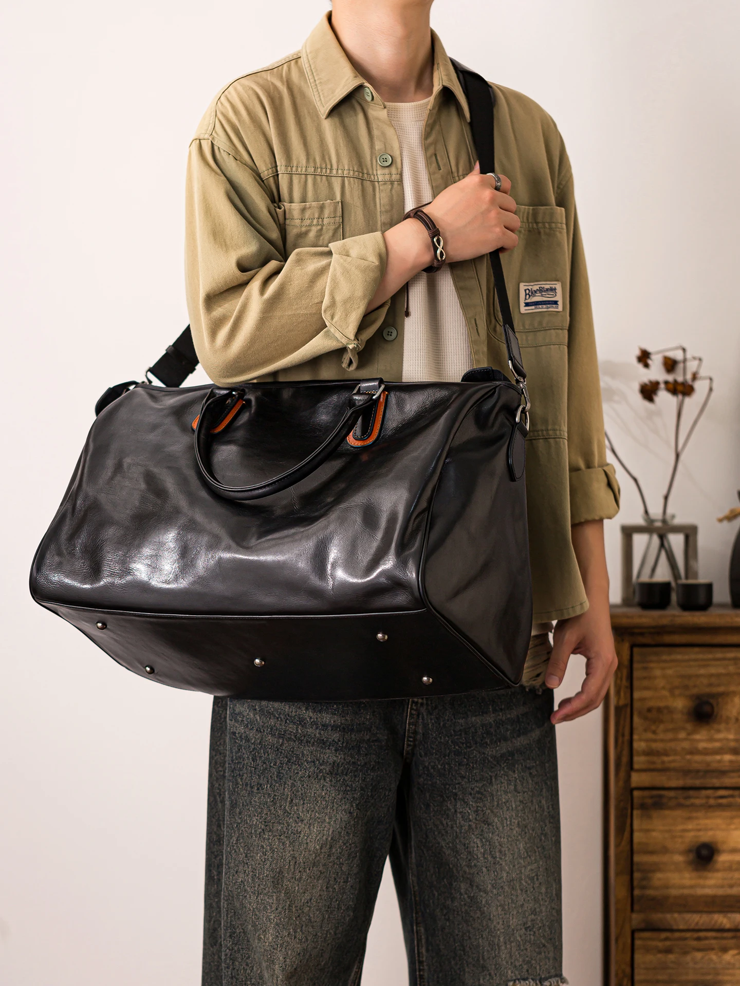 

simple fashion luxury first layer cowhide men's travel bag outdoor sports fitness genuine leather black large-capacity handbag