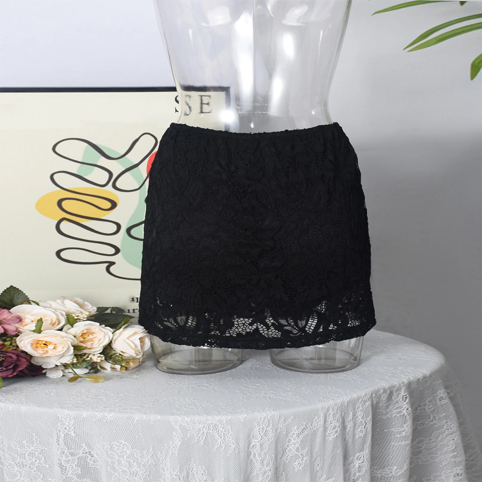 

Women Stylish See Through Floral Lace Miniskirts Party Black Color Lace Layer Built-in Shorts Skirts for Nightclub Streetwear