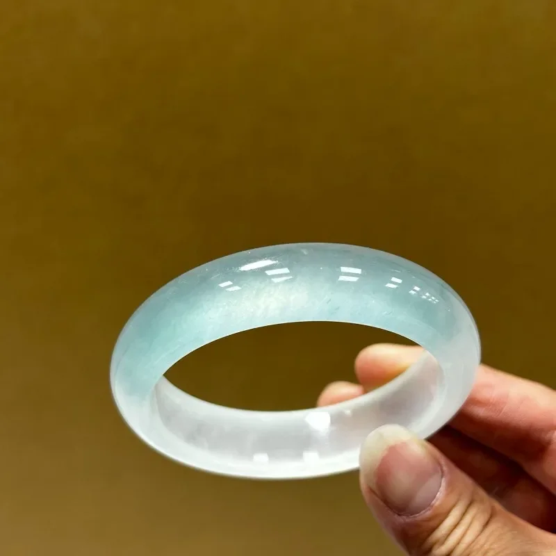 

Natural Quartzite Ice Blue Bracelet, Versatile and Fresh Women's Jade Bracelet Jewelry