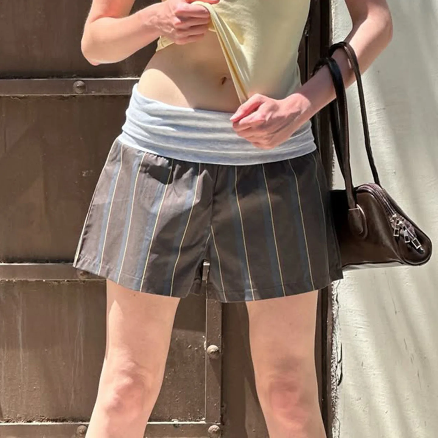 개성 넘치는 스트릿 스타일 스파이시 걸 로우 웨이스트 스트라이프 루즈핏 와이드 레그 캐주얼 반바지 여성용