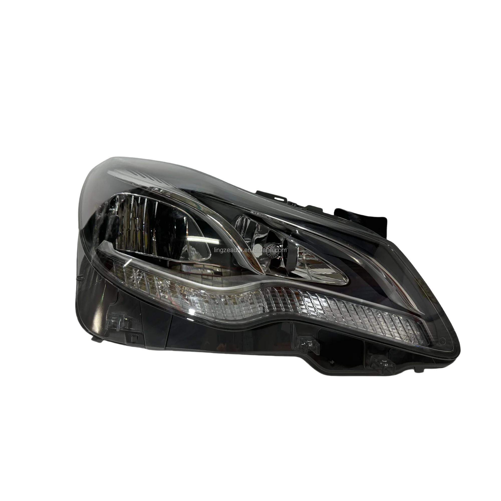 

Подходит для фар Mercedes-Benz E-класса 2014-2015, фары Benz C207, светодиодные лампы для купе E-класса, прямые продажи от производителя.