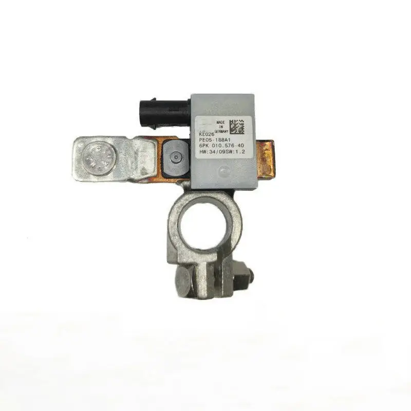 Applicable to Mazda3  CX-5 CX-4 Power connector sensor current sensor