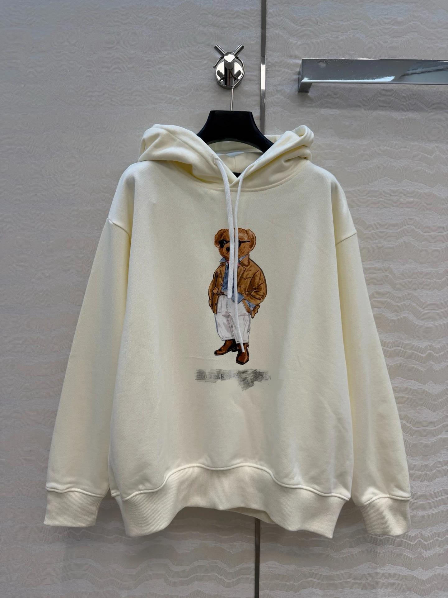 

Худи с капюшоном и принтом медведя, хлопковая, повседневная, универсальная, свободного кроя, стройнящая, омолаживающая, для женщин, модная, в уличном стиле, на раннюю весну