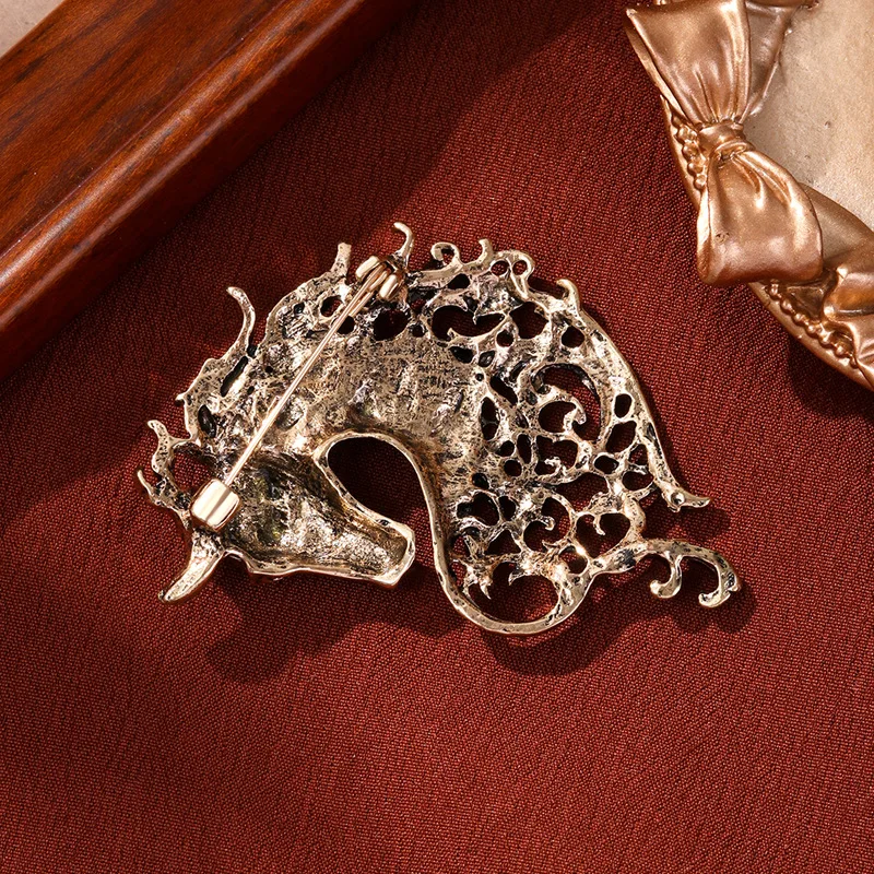 Luxury Rhinestone Horse Brooch for Fashion Enthusiasts