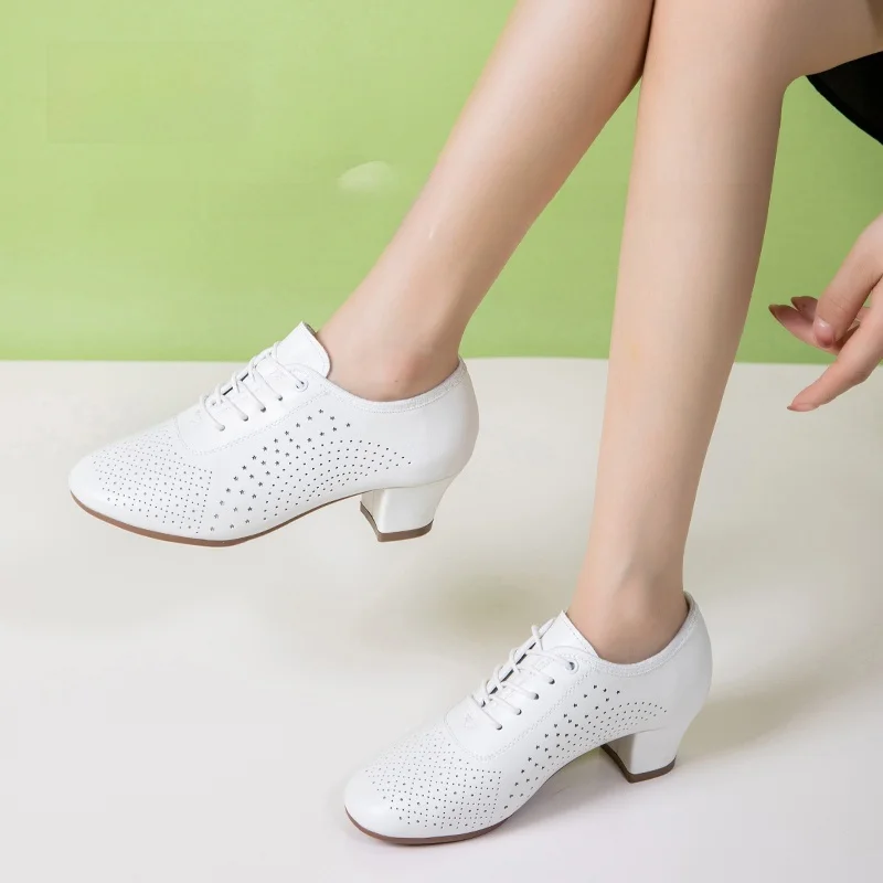 chaussures-de-danse-latine-blanches-pour-femmes-semelle-souple-en-cuir-veritable-pour-la-danse-en-exterieur-entrainement-physique-danse-carree