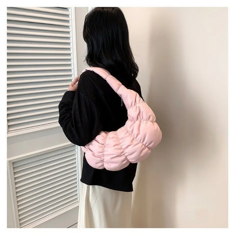 

Trendy Commuter Crossbody Bag For Women Featuring A Simple Vintage Design And Leather Material