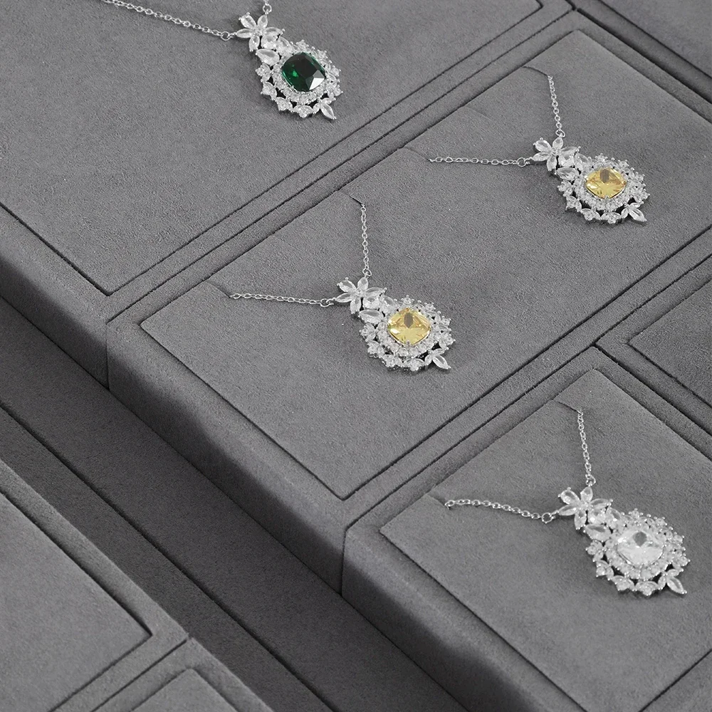 ل Yinbeini Uhr حلقة Ohrringe شارة هالسكيت عرض موقف مع Schmuck Lagerung الرسن Schmuck متجر Zэлler المنظم