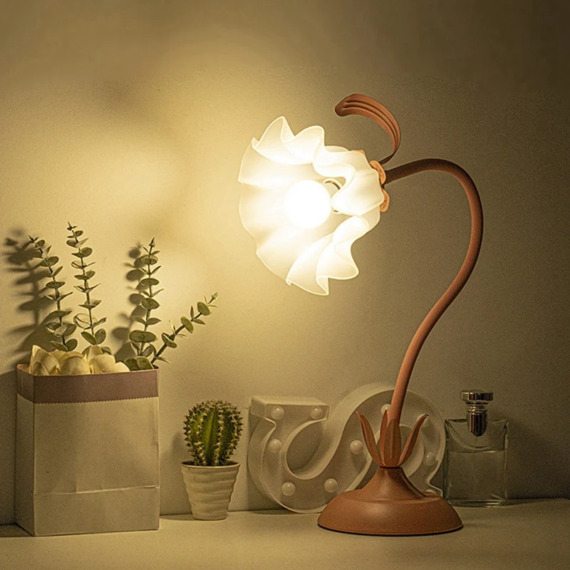 Cute Flower Table Lamp, 3 Color Temperature Table Lamp With LED Bulb Retro Bedside Lamp