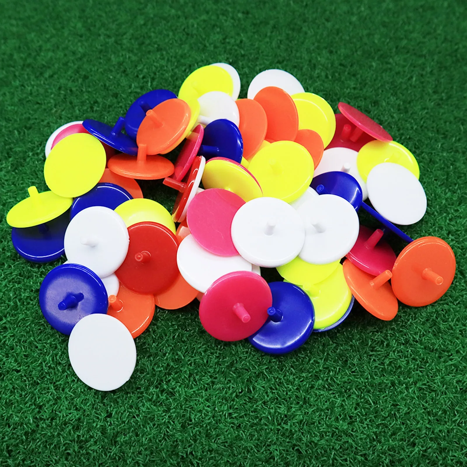 100/200pcs Golf Ball Markers Round Flat Golf Ball Position Marker for Putting Green Coin Diameter 25mm Mixed Color Drop Shipping