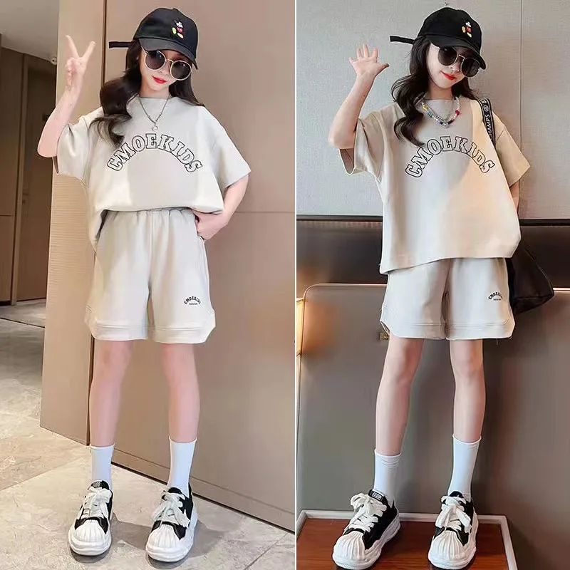 

2024 Summer Girls Suit Child set Clothes Short-Sleeved loose letters t-shirt + half pants Teenager Tracksuits Kids 8 10 12 year