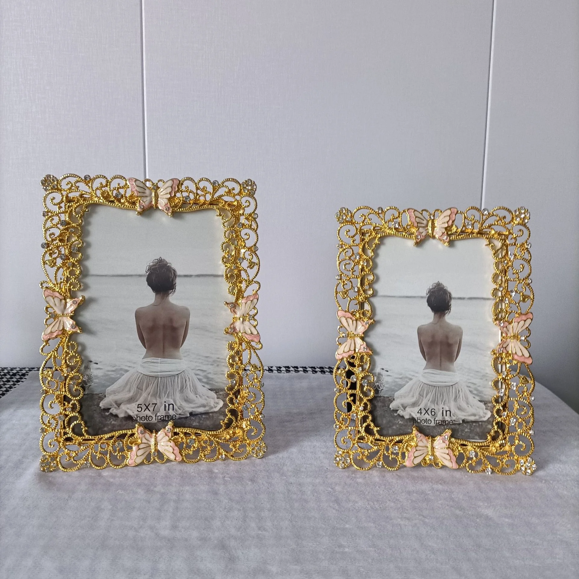 6/7inch Golden Metal Photo Frames With Buffly Decoration For Photo Album Collect Book For Pictures XC049