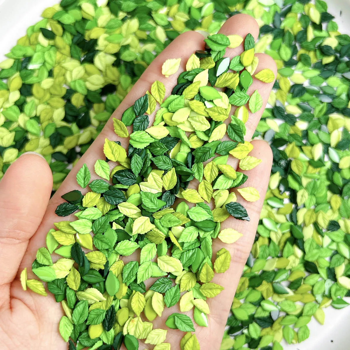 60PCS Creative Realistic Luminous Leaf Resin Nail Charms 3D Mini Minimalist 6-colors Leaf Nail Art Decorations DIY Nails Crafts
