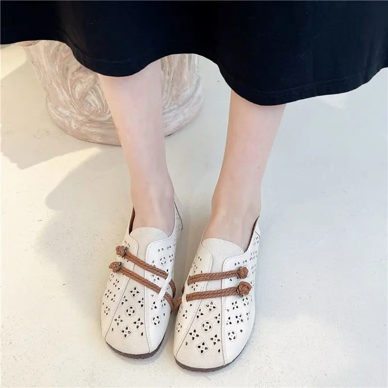 2024 Newly Square Toe Women\'s Flats Designer Cutout Shoes Ladies Wide Fit Soft Leather Moccasins Female Driving Sneakers