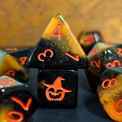 7Pcs/Set Polyhedral Dice Halloween Pumpkin Resin Dice Set for Club Party Bar RPG Role Playing Table Games Board Game Accessory