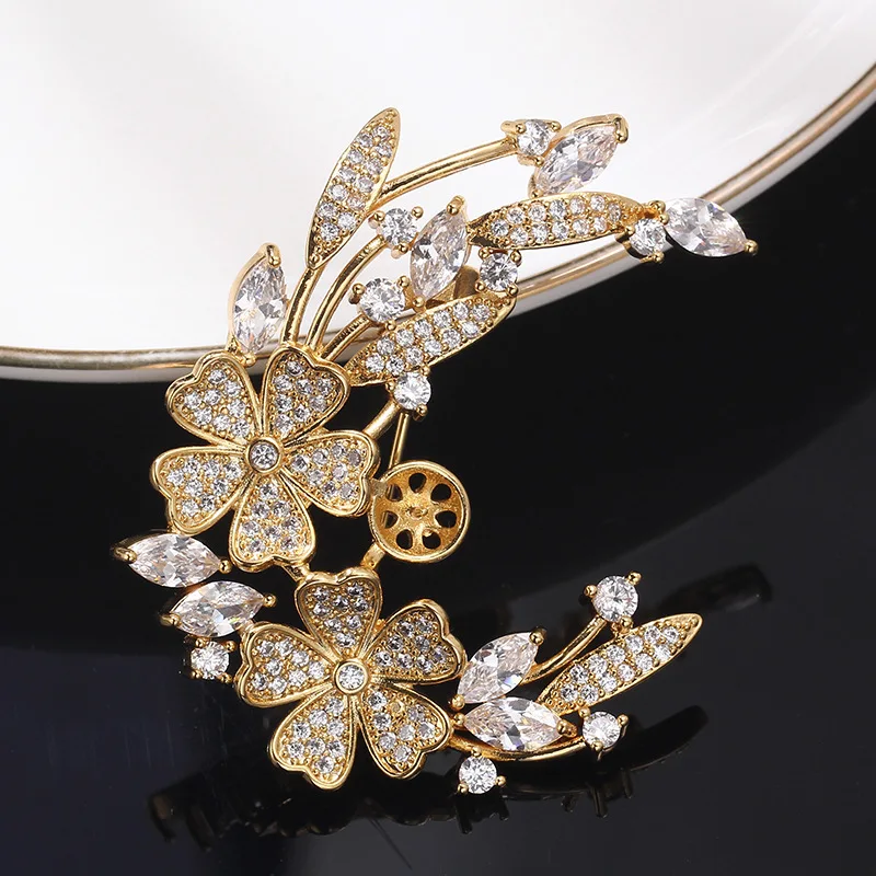 

Copper Plated Micro-inlaid Zircon Brooch Versatile Jewelry Plant Flower Corsage Accessories Pin Decoration