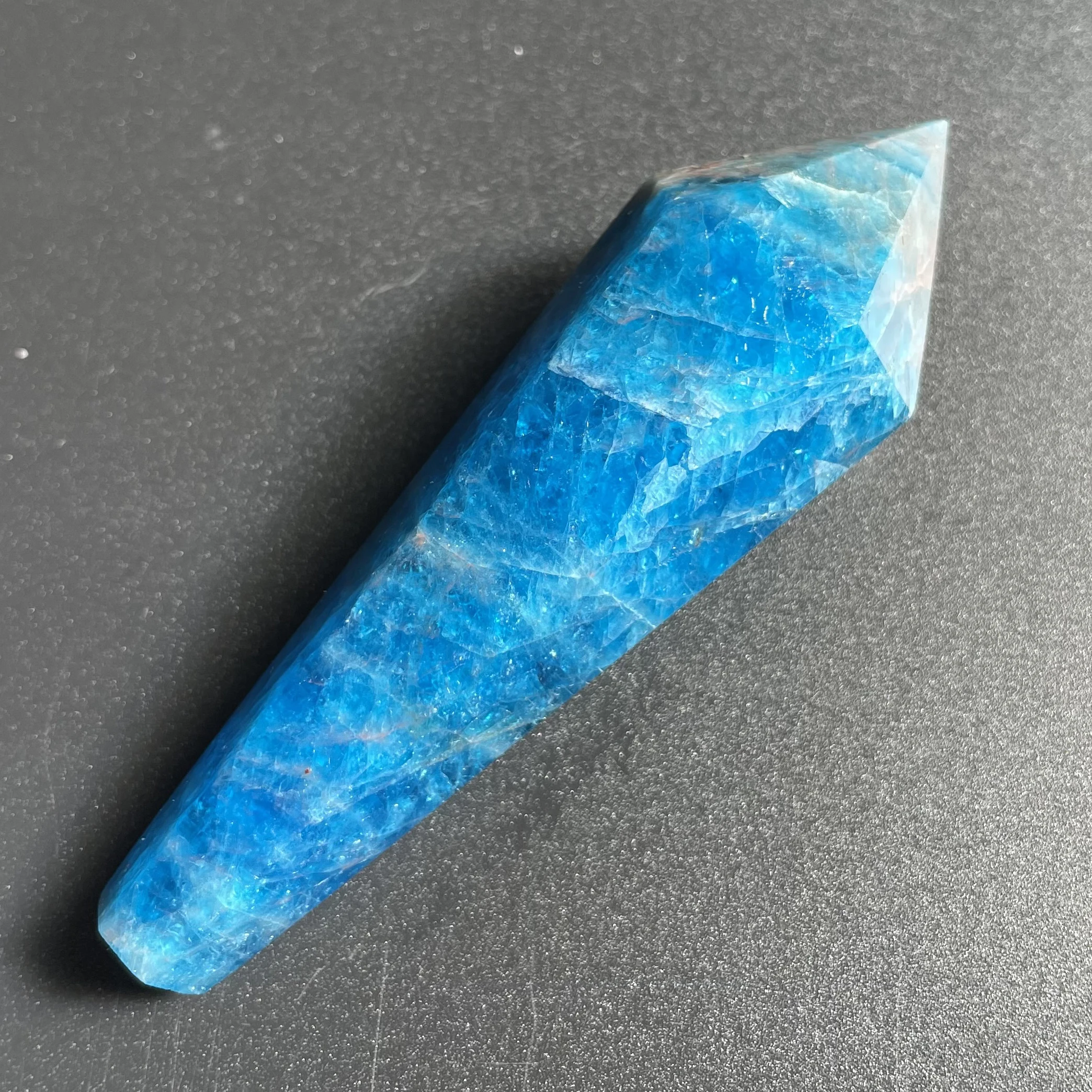 Natural Crystal Apatite Tower Rock Decoration Rough Polished Quartz Stone Healing