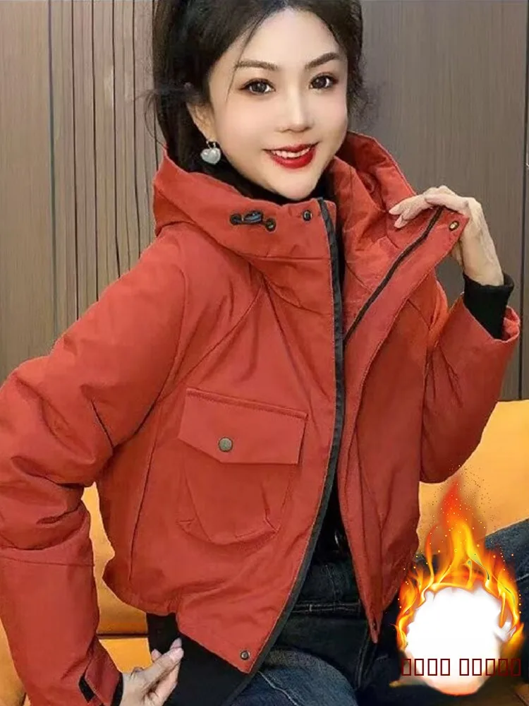 

Новая женская утепленная зимняя куртка 2026 года с капюшоном, на хлопковом пуху, с флисовой подкладкой, на молнии, в корейском стиле, оверсайз, для повседневной носки