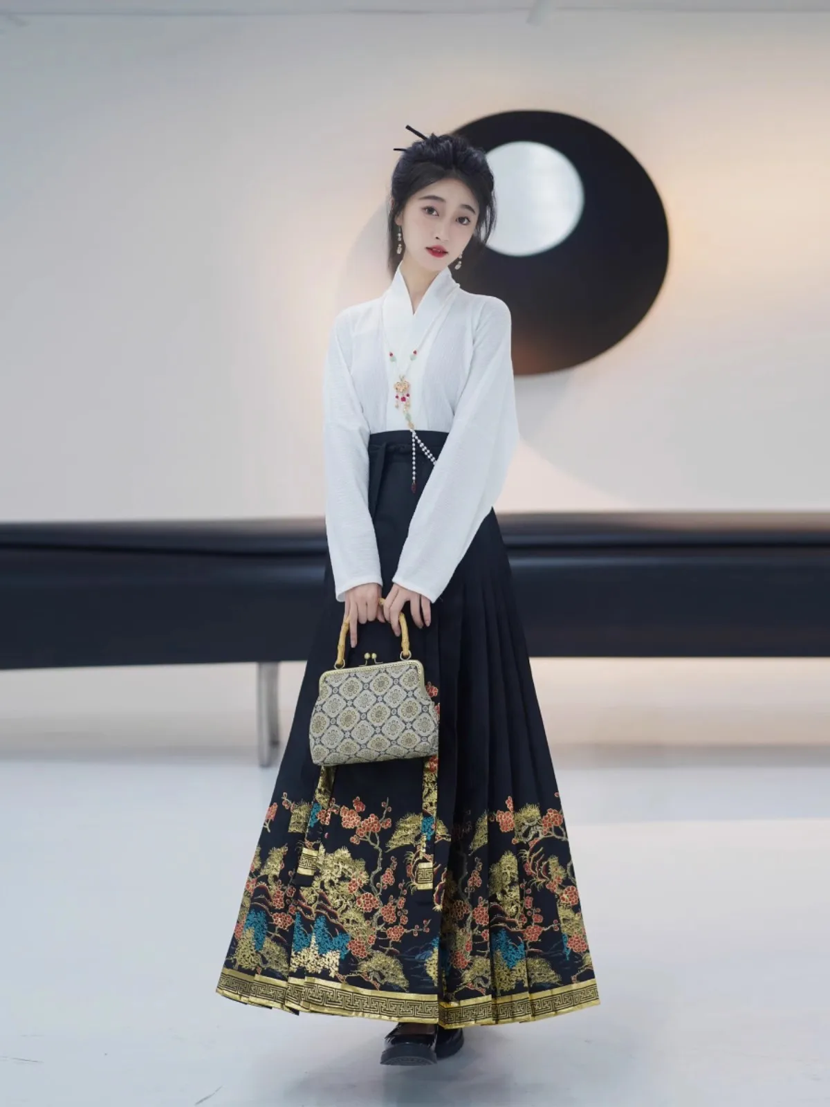 Long Ming Style Mamianqun,Women Qianlijiangshan Daily Improved New Chinese Work Wear Hanbok Female