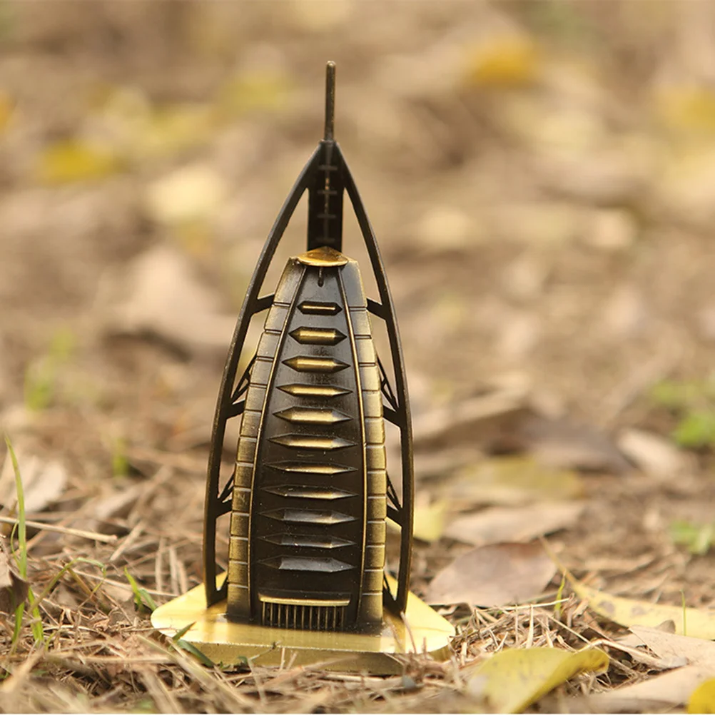 

Retro Bronze Sailboat Metal Ornament Alloy Miniature Home Office Party Decoration Souvenirs Decor Retro Metal Souvenirs of