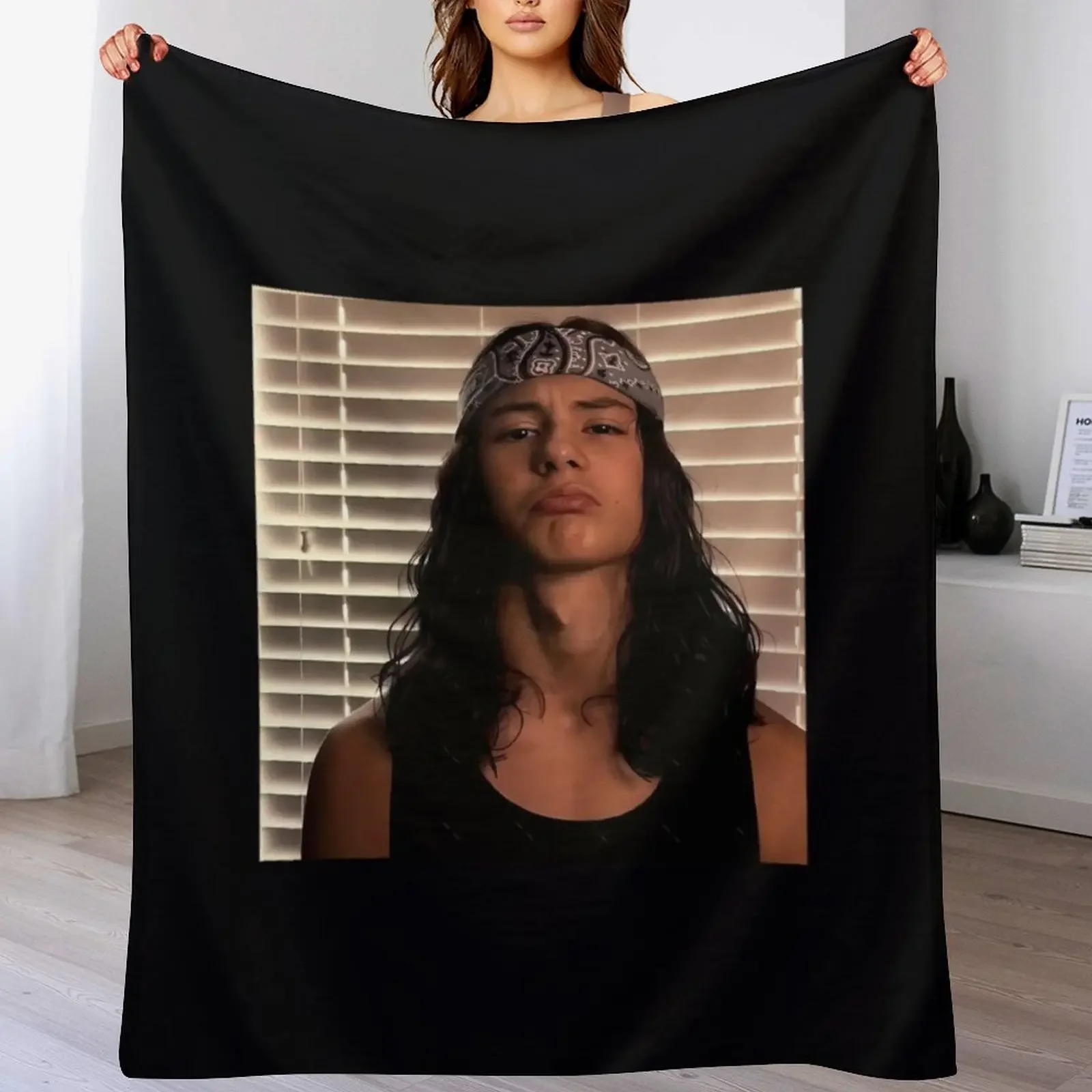 

Miguel Cazarez mora \t Throw Blanket Fade Resistant Durable Throw Blanket