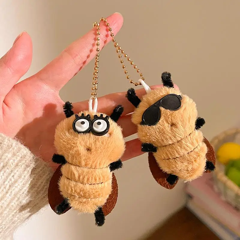 Desenhos animados de pelúcia bonito engraçado barata forma boneca pingente estudante saco decoração estudante diversão presente acessórios