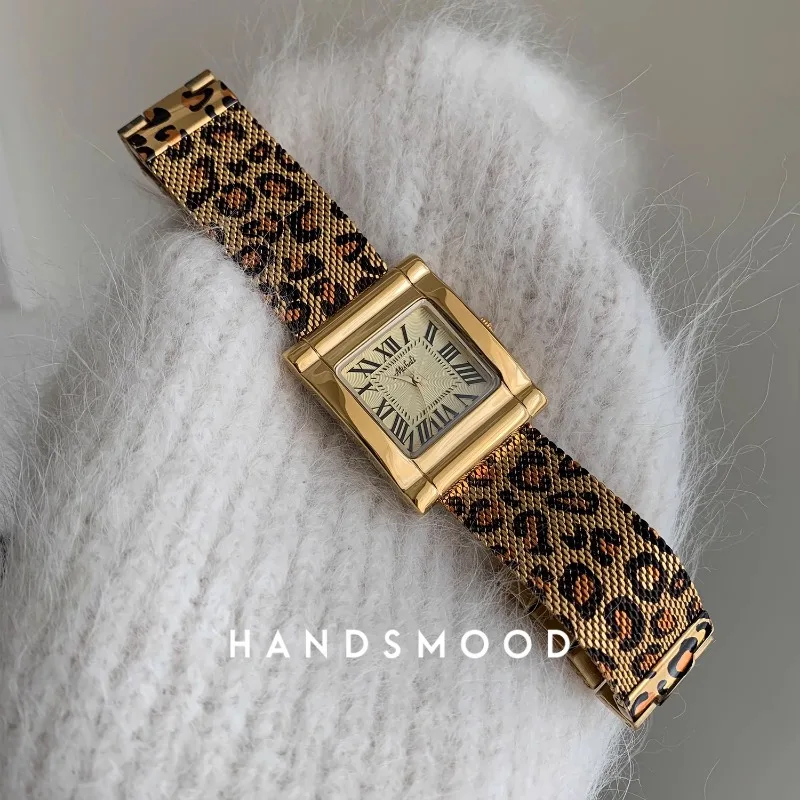 

2024 New Women's Watch Square Dial Leopard Pattern Band Personalized Fashion Watch Luxury Watch Gift for Lovers