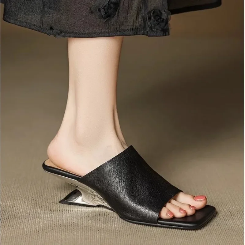 Handmade Soft Leather One-word Slippers Women's Outer Square Toe Summer New Fashion Retro Temperament Sandals view 3