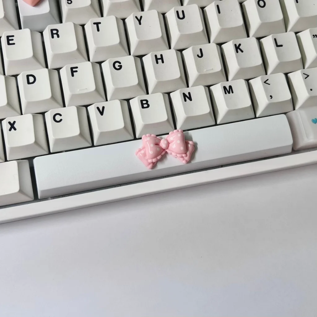 6.25u الفضاء Keycap عبر محور لوحة المفاتيح الميكانيكية OEM ارتفاع القوس أرنب أرنب شخصية قبعات المفاتيح
