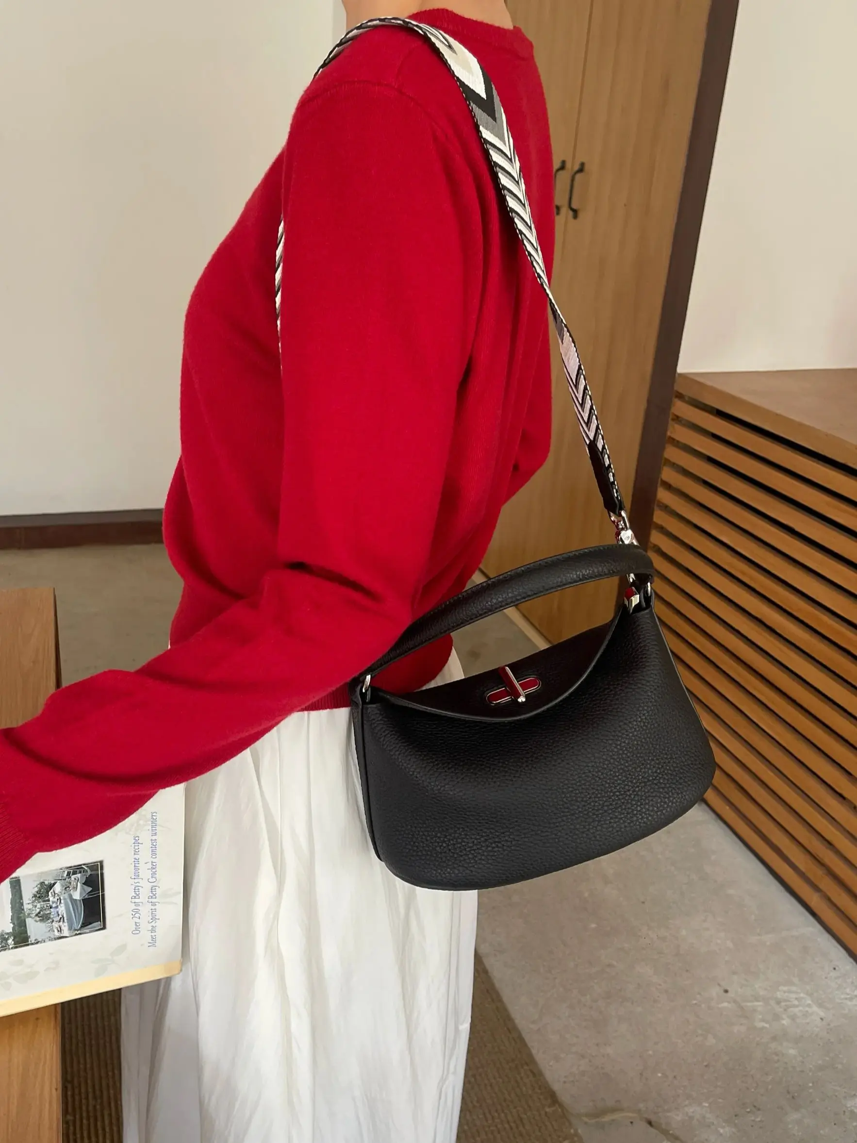 

Натуральная кожаная женская сумка-клатч класса люкс от дизайнерского бренда, из воловьей кожи, на плечо, кроссбоди, для женщин, 2026