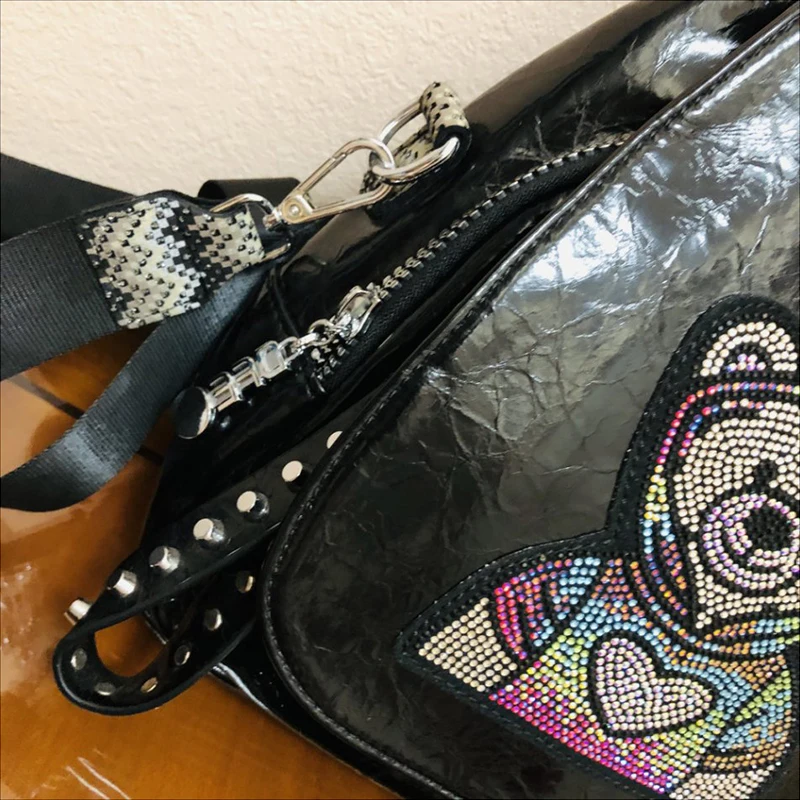 Vintage Waterproof Shiny Rhinestone Stylish Brand Bear Backpack Designer Fashion Luxury Travel Book Artificial Leather Backpack