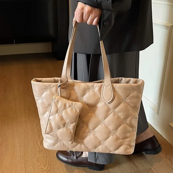 

2025 Autumn Winter Top Handle Tote Bag, Spacious Underarm Purse for Women, Commuter Day to Night Crossbody, Minimalist Sling Bag