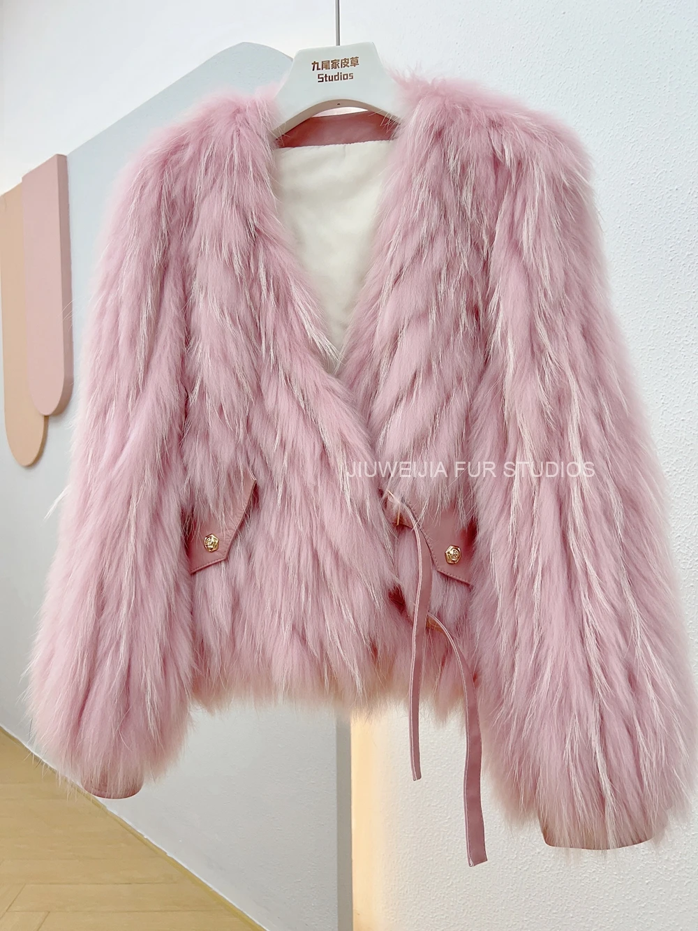 2026 Winter New Fur Strip Sewed Together Short Style Thin Raccoon Fur Fox Fur Coat Young Women's Coat