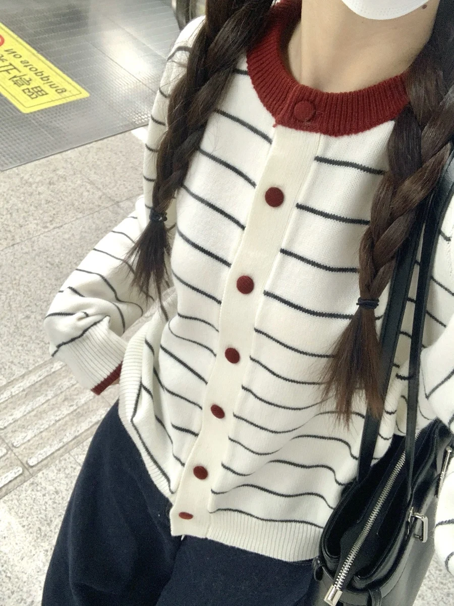 

Women's Long Sve Knitted Sweater Loose Fit Striped Color Blo Design Autumn Winter Casual Sle Button up Top
