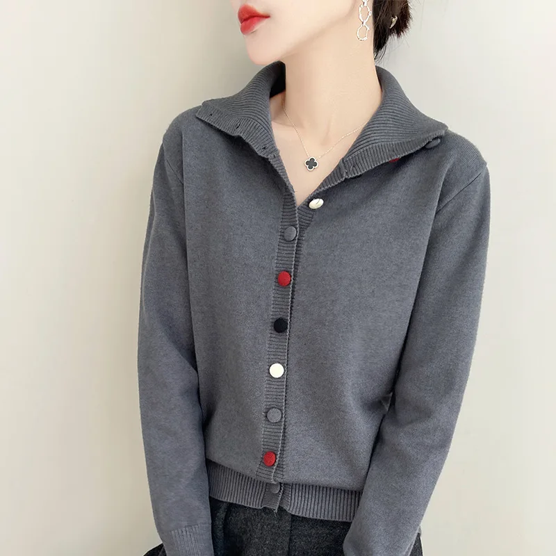 Autumn and winter new 100% pure wool retro women\'s stand collar knitted cardigan coat casual loose fashion bottoming shirt.