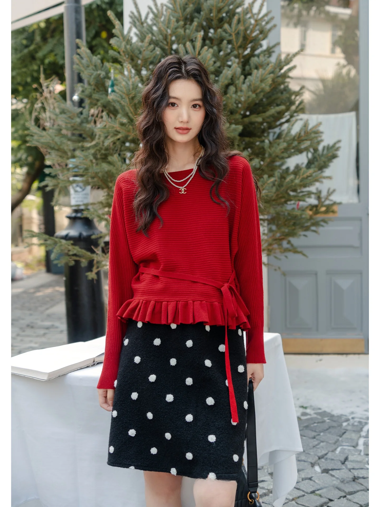 

Красный вязаный свитер с рюшами для женщин, осенне-зимний, с завышенной талией, вязаный топ, новогодний, красивый, модный