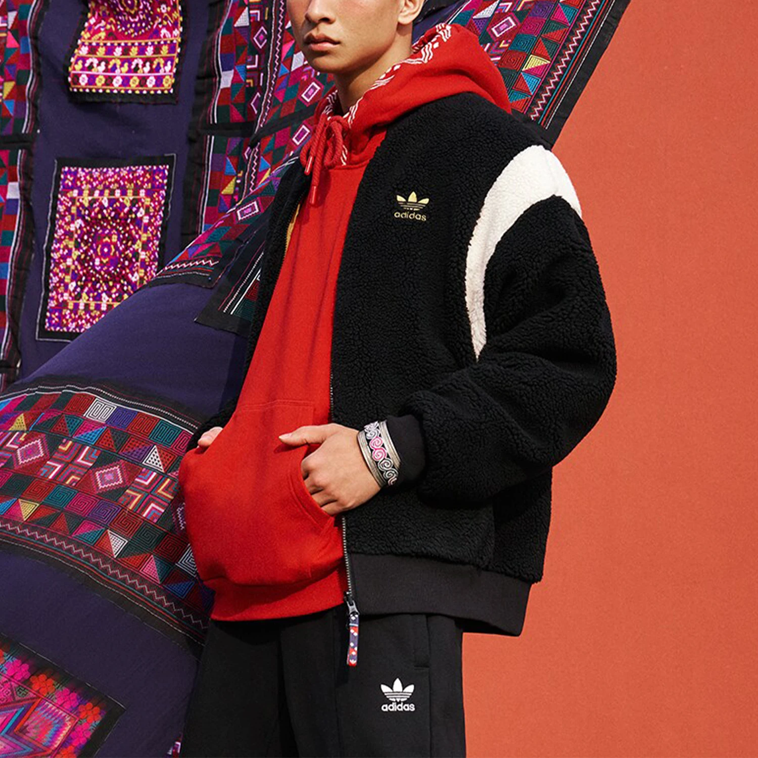 Adidas genuine Originals Unisex New Year Hooded Sweatshirt IX4217