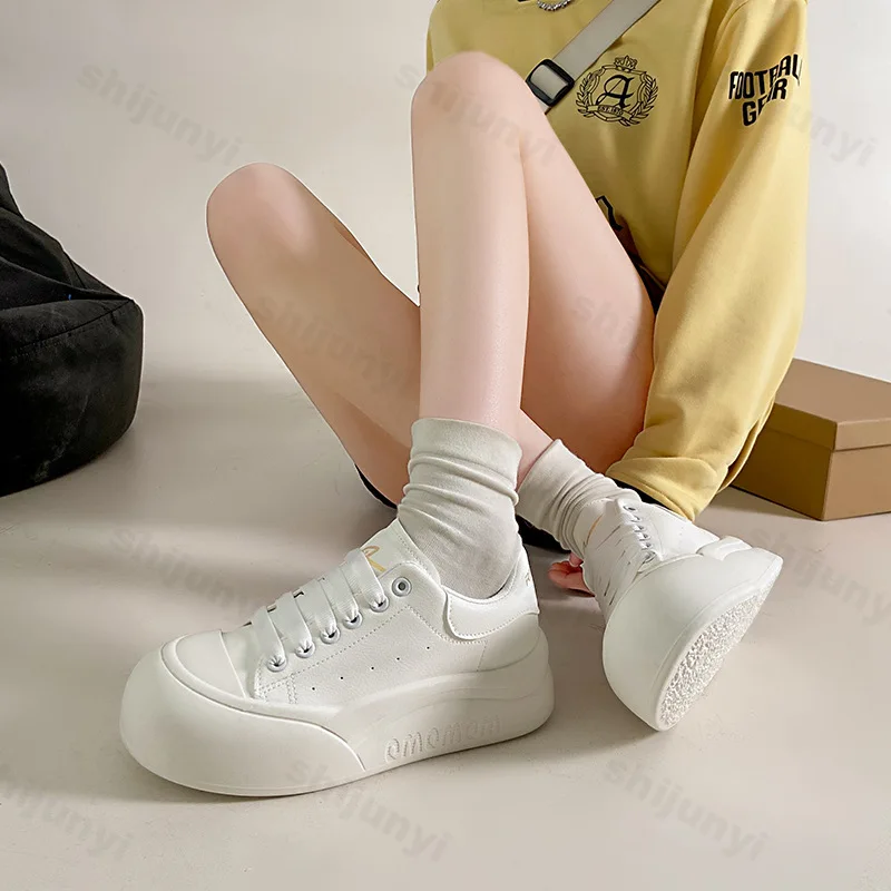 

Новинка весны и осени 202, женская обувь, нескользящие кроссовки на платформе со шнуровкой, дышащая удобная женская вулканизированная повседневная обувь