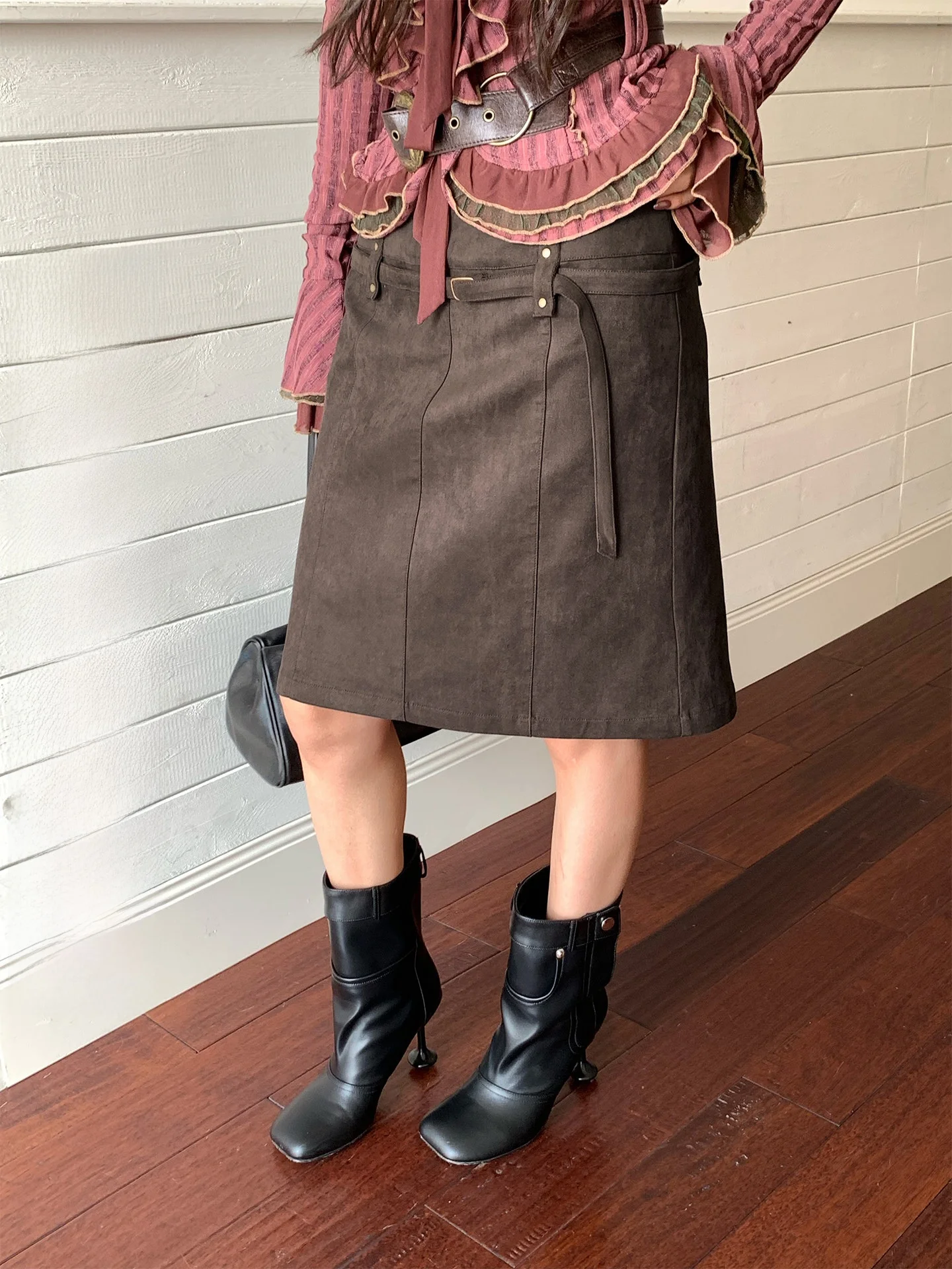 

Retro Brown Metal Stud Decorated Suede Straight Leg f Skirt Women's Slimming Midi Skirt High Waist Polyester Fabric Daily ...