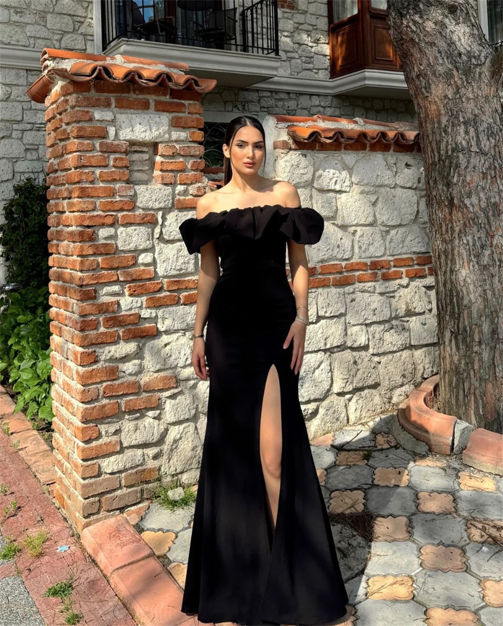 Vestido de noiva sereia preto para senhoras, vestido sexy fora do ombro, fenda lateral, vestidos de baile árabes, traje elegante para ocasiões ao lado