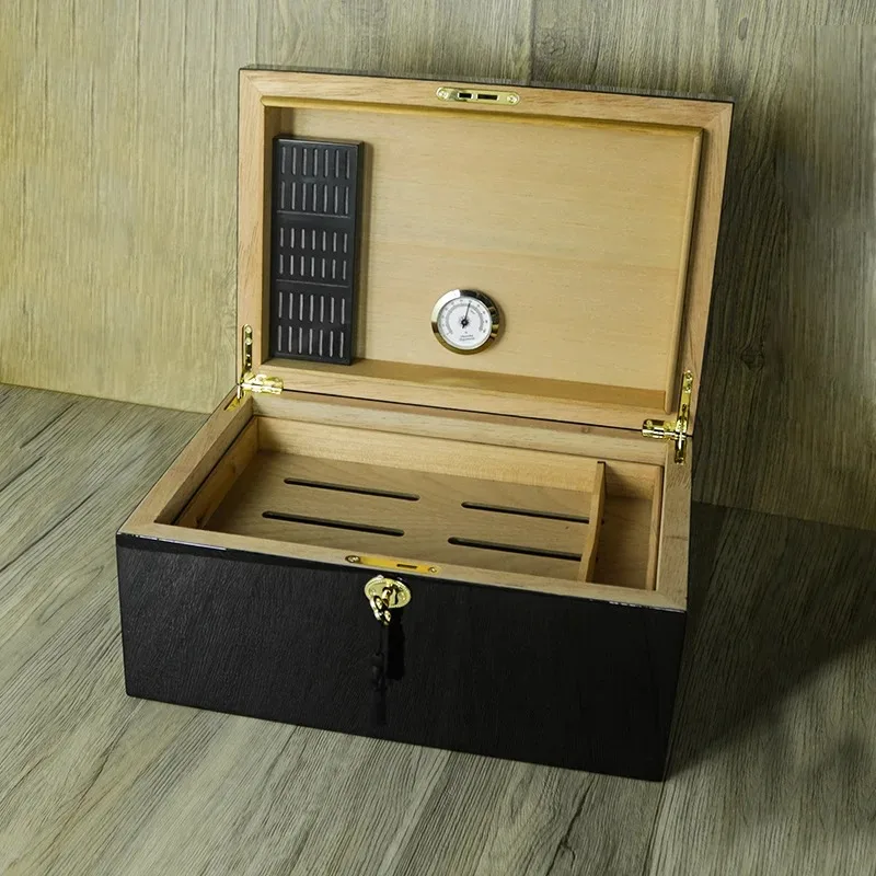 Portable Cigar Case Cigar Humidor Cigar Box W Hygrometer Cedar Wood Interior Detachable Cedar Tray Divider, Holds 100 Cigars