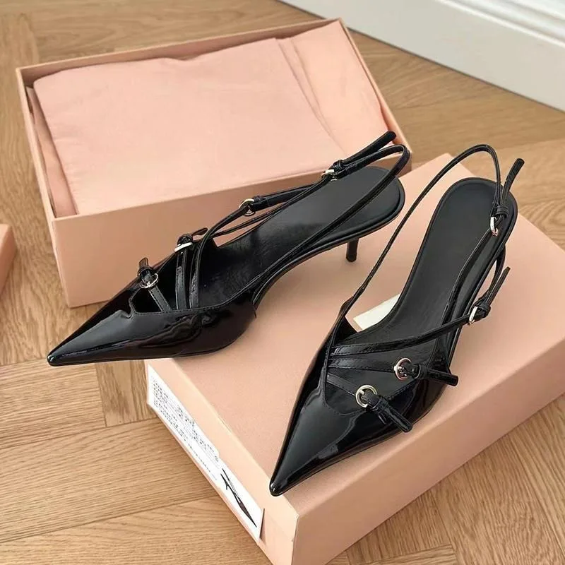 NOVEDAD DE VERANO 20224, tacones altos, sandalias de tacón ajustados con hebilla de una línea puntiaguda de seda negra hueca Sexy para mujer, zapatos de mujer