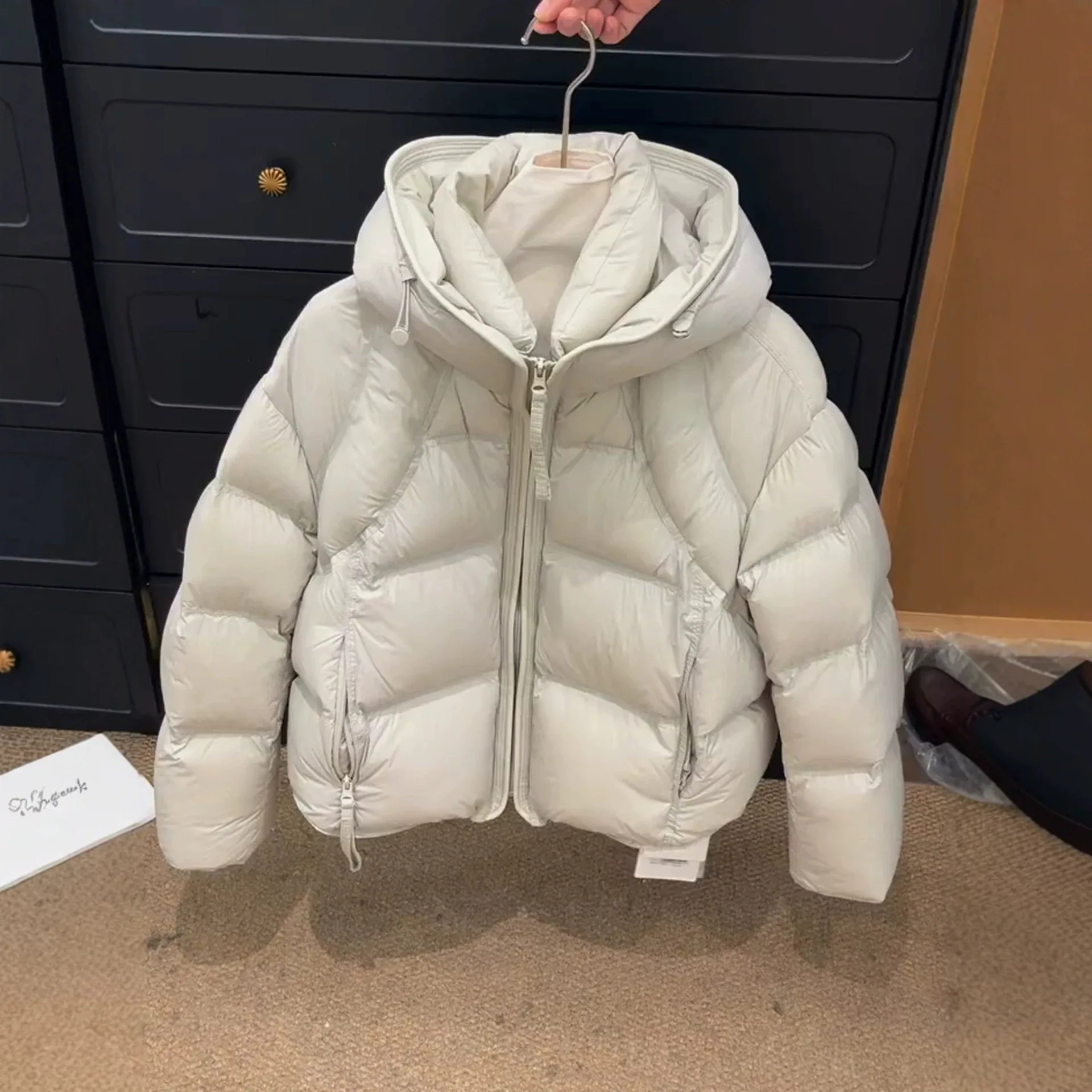 2026 Autumn and Winter New Puff Hooded 90 White Duck Down Jacket Women's Short Small Warm High-end Jacket