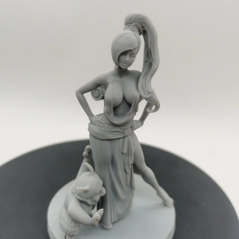 1/24 스케일 레진 동상 자신감 넘치는 공주와 하인 Nsfw 두 가지 버전 조립 모델 키트 조립되지 않은 도색되지 않은 3D 차고 키트